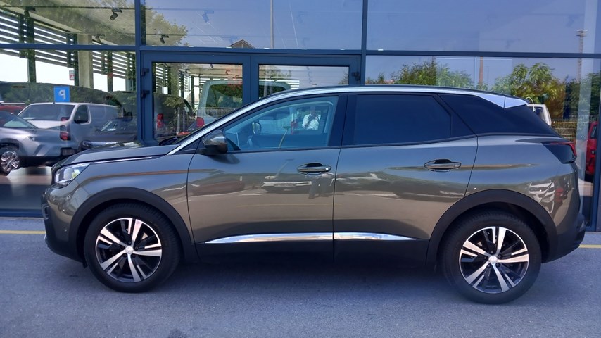 RABLJENO VOZILO PEUGEOT 3008 1,2 Mehanički mjenjač BENZIN 65739