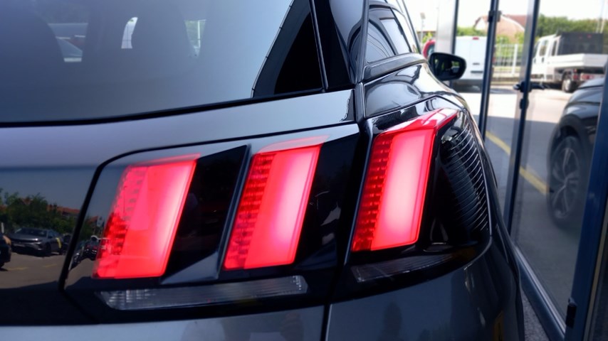 RABLJENO VOZILO PEUGEOT 3008 1,2 Mehanički mjenjač BENZIN 65739