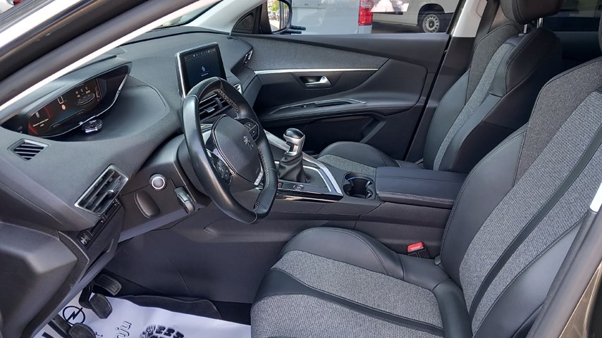 RABLJENO VOZILO PEUGEOT 3008 1,2 Mehanički mjenjač BENZIN 65739
