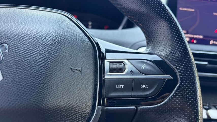 RABLJENO VOZILO PEUGEOT 3008 1,2 Mehanički mjenjač BENZIN 65789