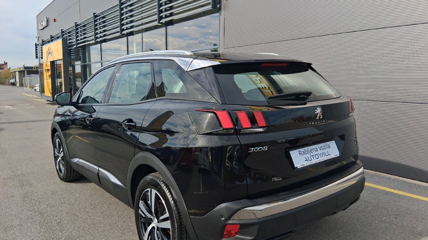 RABLJENO VOZILO PEUGEOT 3008 1,2 PURETECH ALLURE Mehanički mjenjač BENZIN 65760