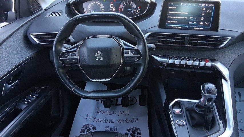 RABLJENO VOZILO PEUGEOT 3008 1,2 PURETECH ALLURE Mehanički mjenjač BENZIN 65760