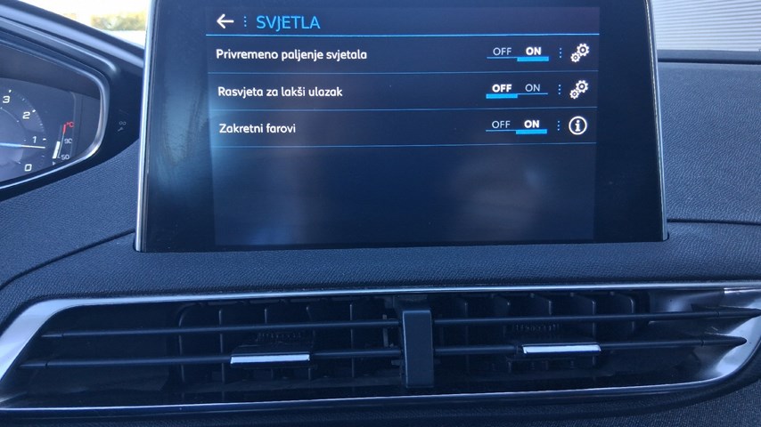 RABLJENO VOZILO PEUGEOT 3008 1,2 PURETECH ALLURE Mehanički mjenjač BENZIN 65760