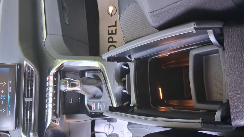 RABLJENO VOZILO PEUGEOT 3008 1,5 D ALLURE Mehanički mjenjač DIESEL 100222