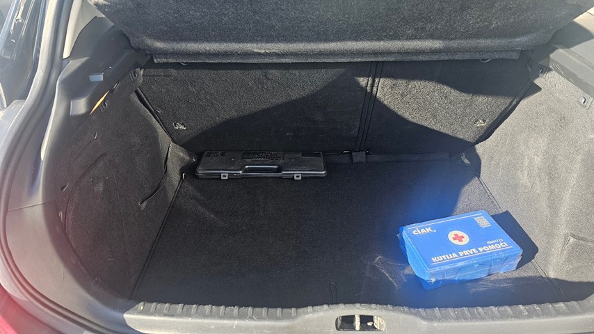 RABLJENO VOZILO PEUGEOT 308 1,4 COMFORT Mehanički mjenjač BENZIN 224468