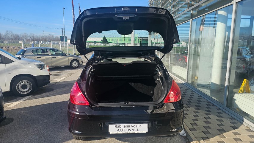 RABLJENO VOZILO PEUGEOT 308 1,4 COMFORT Mehanički mjenjač BENZIN 224468