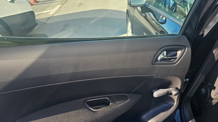RABLJENO VOZILO PEUGEOT 308 1,4 COMFORT Mehanički mjenjač BENZIN 224468