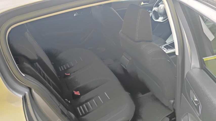 RABLJENO VOZILO PEUGEOT 308 1,6 HDI Mehanički mjenjač DIESEL 223897