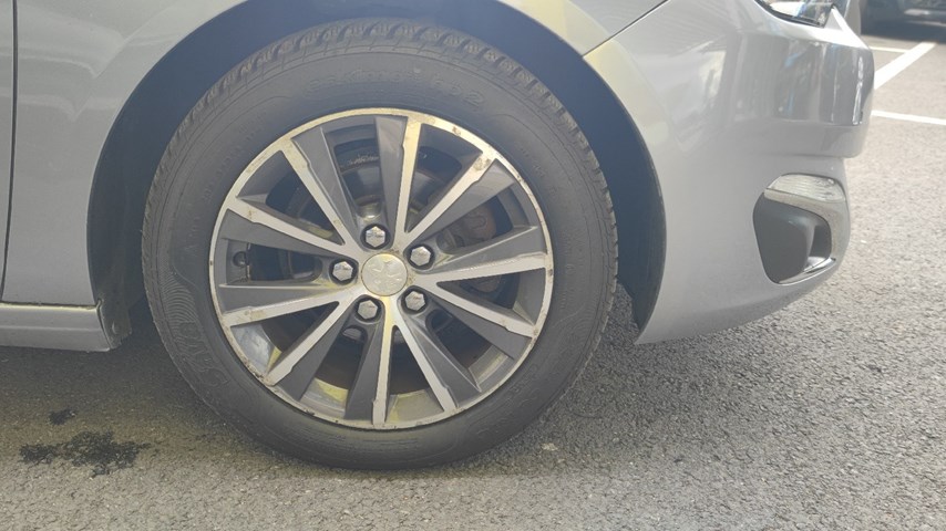 RABLJENO VOZILO PEUGEOT 308 1,6 HDI Mehanički mjenjač DIESEL 223897