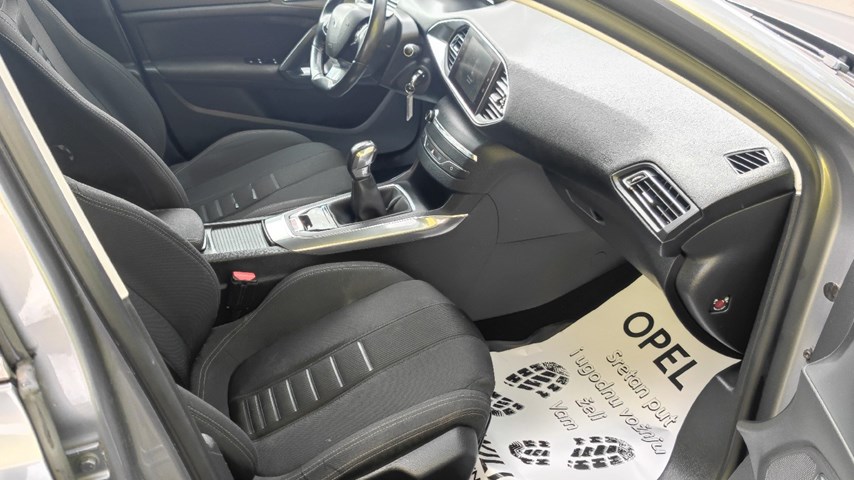 RABLJENO VOZILO PEUGEOT 308 1,6 HDI Mehanički mjenjač DIESEL 223897
