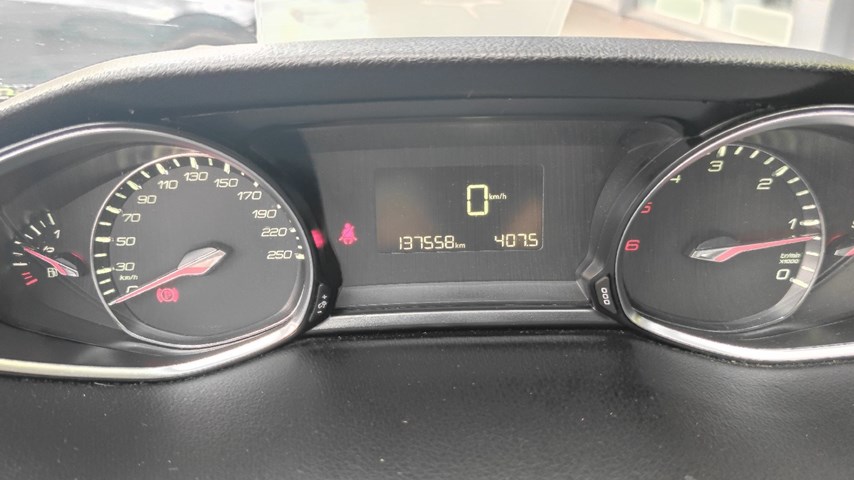 RABLJENO VOZILO PEUGEOT 308 1,6 HDI Mehanički mjenjač DIESEL 223897