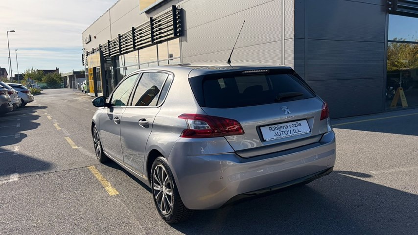 RABLJENO VOZILO PEUGEOT 308 1,6 HDI Mehanički mjenjač DIESEL 223897