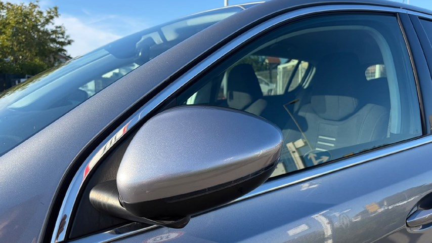 RABLJENO VOZILO PEUGEOT 308 1,6 HDI Mehanički mjenjač DIESEL 223897