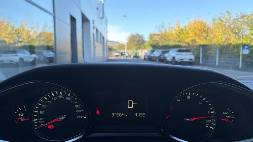 RABLJENO VOZILO PEUGEOT 308 1,6 HDI Mehanički mjenjač DIESEL 223897