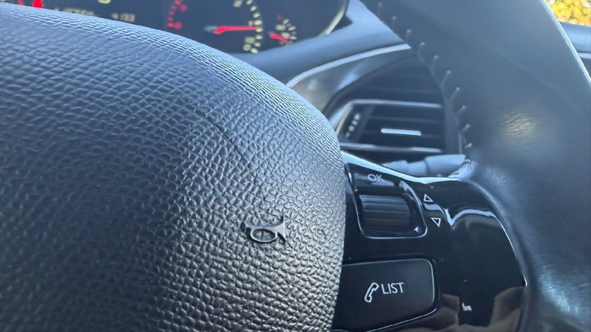 RABLJENO VOZILO PEUGEOT 308 1,6 HDI Mehanički mjenjač DIESEL 223897