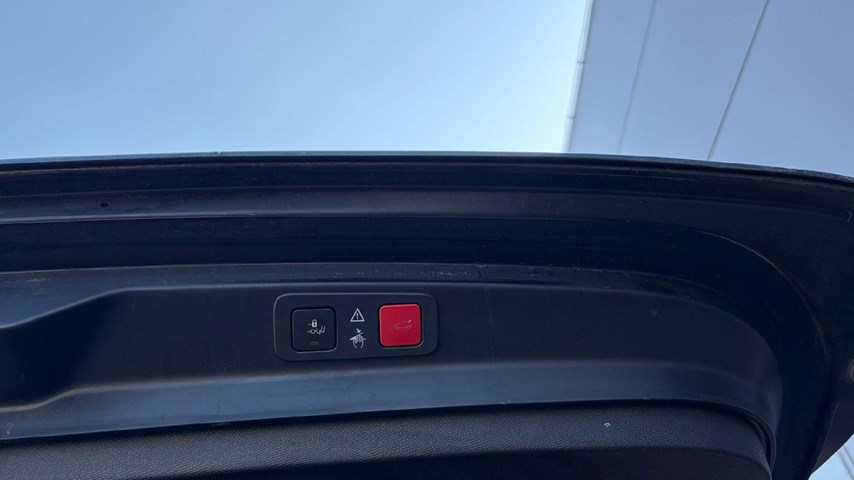 RABLJENO VOZILO PEUGEOT 5008 1,5 HDI ALLURE BUSINESS Mehanički mjenjač DIESEL 65777