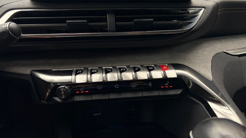 RABLJENO VOZILO PEUGEOT 5008 GT 1,5 HDI Mehanički mjenjač DIESEL 100236
