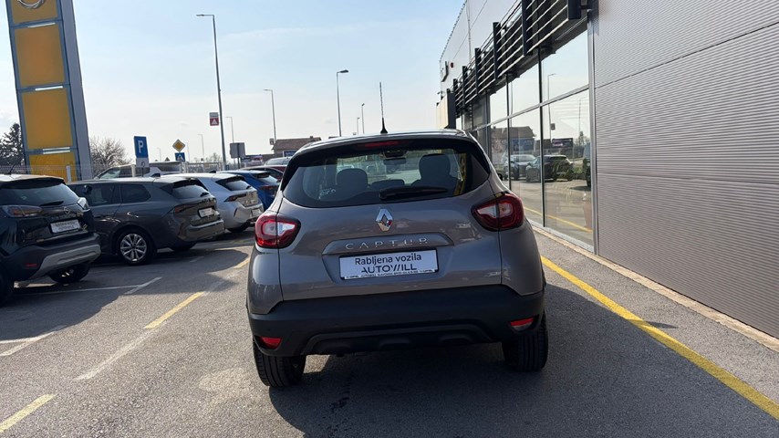 RABLJENO VOZILO RENAULT CAPTUR 0,9 Tce 90 ZEN Mehanički mjenjač BENZIN 224254
