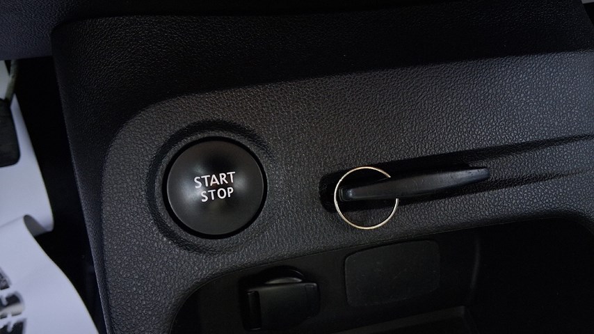 RABLJENO VOZILO RENAULT CAPTUR 0,9 Tce 90 ZEN Mehanički mjenjač BENZIN 224254