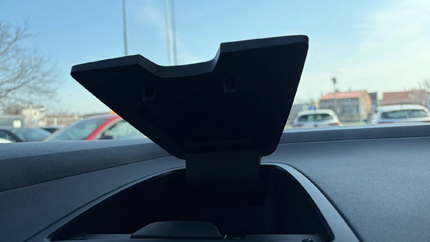 RABLJENO VOZILO RENAULT CAPTUR 0,9 Tce 90 ZEN Mehanički mjenjač BENZIN 224254