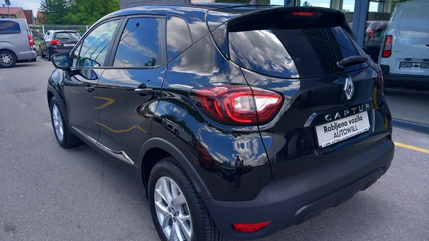 RABLJENO VOZILO RENAULT CAPTUR 1,5 DCI Mehanički mjenjač DIESEL 65732
