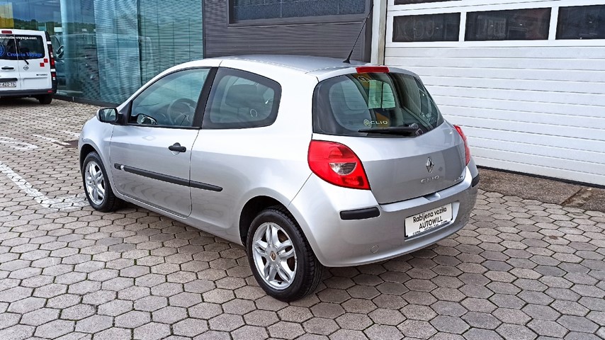 RABLJENO VOZILO RENAULT CLIO 1,5 DCI DIESEL 27199