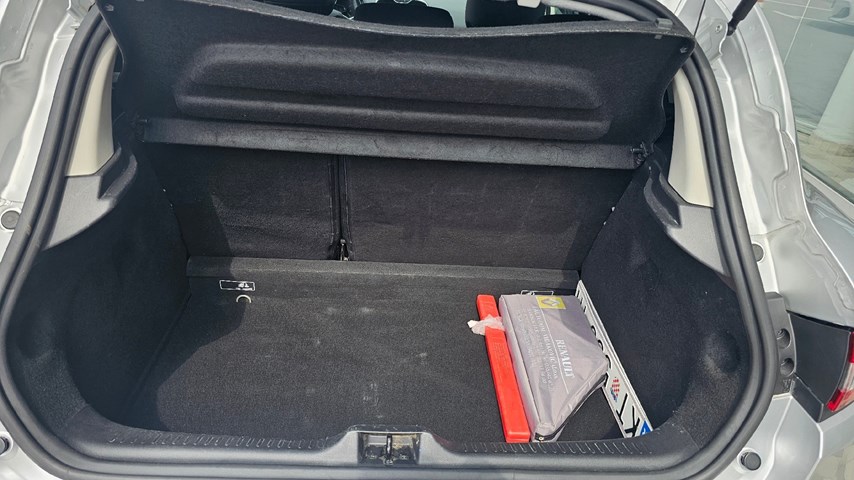 RABLJENO VOZILO RENAULT CLIO 1,5 DCI Mehanički mjenjač DIESEL 224416