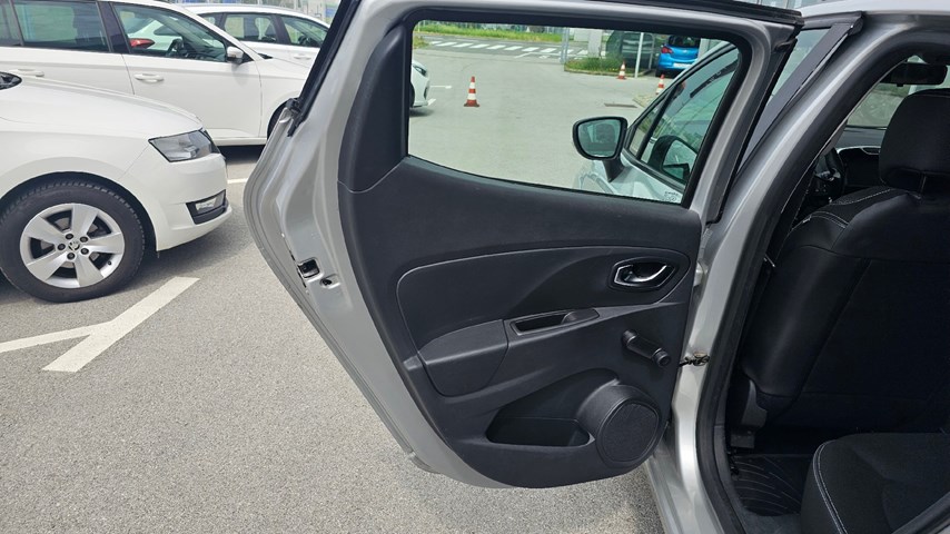 RABLJENO VOZILO RENAULT CLIO 1,5 DCI Mehanički mjenjač DIESEL 224416