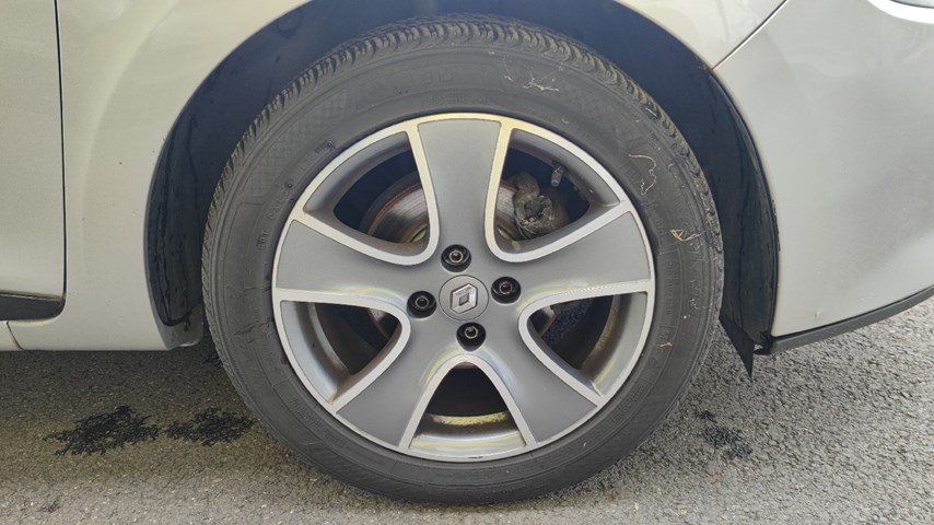 RABLJENO VOZILO RENAULT CLIO 1,5 DCI Mehanički mjenjač DIESEL 224311
