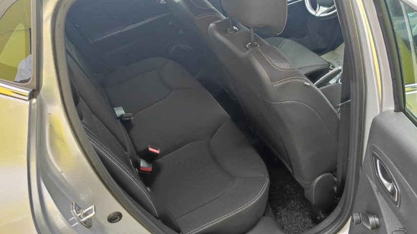RABLJENO VOZILO RENAULT CLIO 1,5 DCI Mehanički mjenjač DIESEL 224311