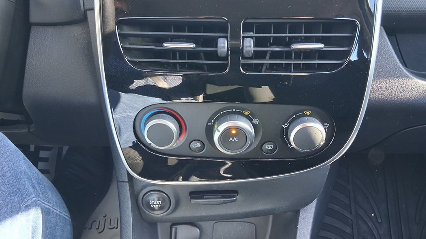 RABLJENO VOZILO RENAULT CLIO 1,5 DCI Mehanički mjenjač DIESEL 224416