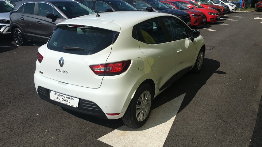 RABLJENO VOZILO RENAULT CLIO DCI 90 ENERGY INTENS Mehanički mjenjač DIESEL 223233