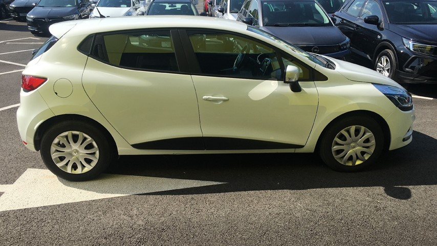RABLJENO VOZILO RENAULT CLIO DCI 90 ENERGY INTENS Mehanički mjenjač DIESEL 223233