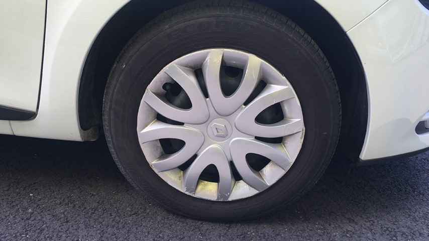 RABLJENO VOZILO RENAULT CLIO DCI 90 ENERGY INTENS Mehanički mjenjač DIESEL 223233