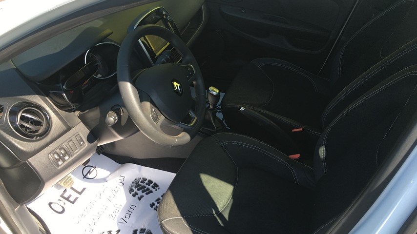 RABLJENO VOZILO RENAULT CLIO DCI 90 ENERGY INTENS Mehanički mjenjač DIESEL 223234