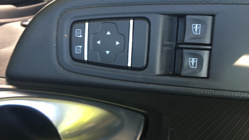RABLJENO VOZILO RENAULT CLIO DCI 90 ENERGY INTENS Mehanički mjenjač DIESEL 223234