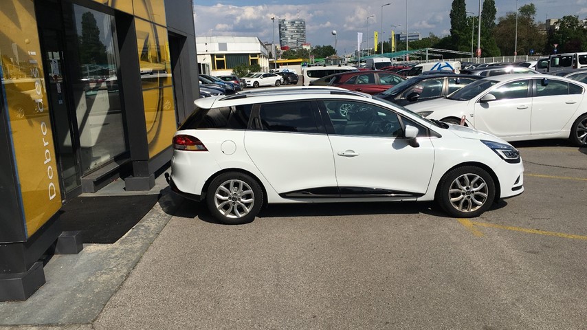 RABLJENO VOZILO RENAULT CLIO GRANDTOUR DCI 90 INTENS DIESEL 222737