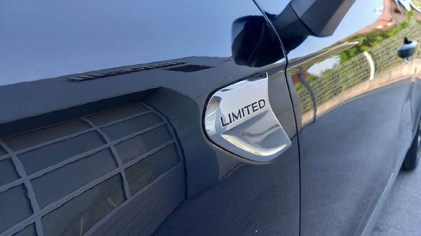 RABLJENO VOZILO RENAULT CLIO LIMITED TCE 90 Mehanički mjenjač BENZIN 224098