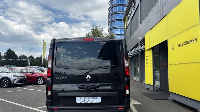 RABLJENO VOZILO RENAULT TRAFIC 2,0 DCI GRAND INTENS Mehanički mjenjač DIESEL 224611