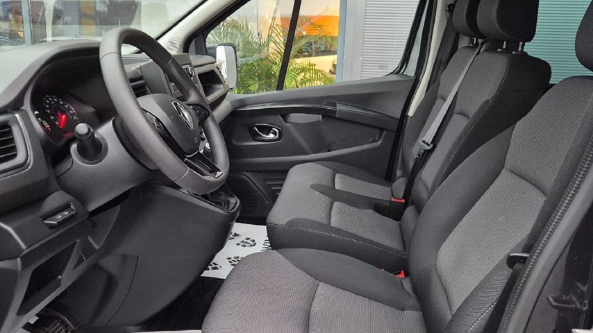 RABLJENO VOZILO RENAULT TRAFIC 2,0 DCI GRAND ZEN Mehanički mjenjač DIESEL 224609