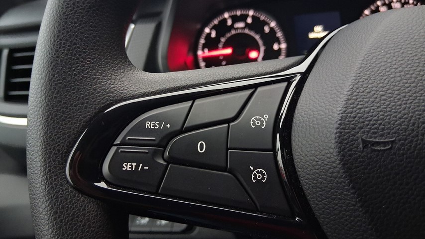 RABLJENO VOZILO RENAULT TRAFIC 2,0 DCI GRAND ZEN Mehanički mjenjač DIESEL 224609