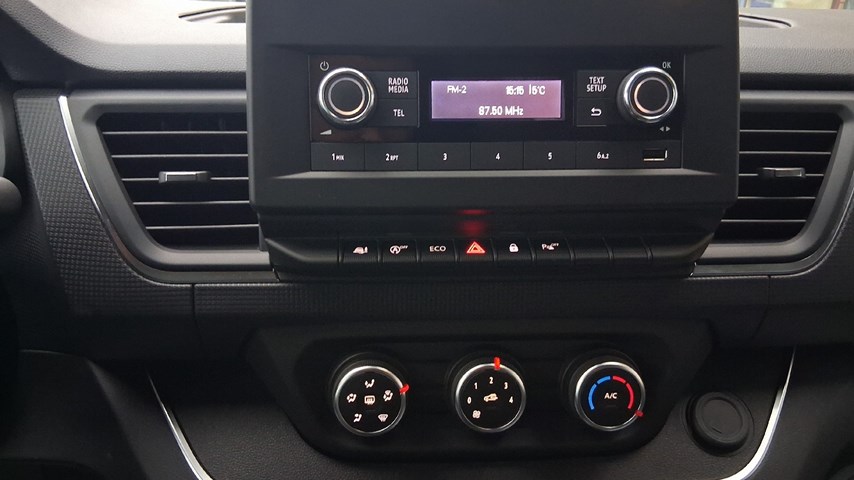 RABLJENO VOZILO RENAULT TRAFIC 2,0 DCI GRAND ZEN Mehanički mjenjač DIESEL 224609