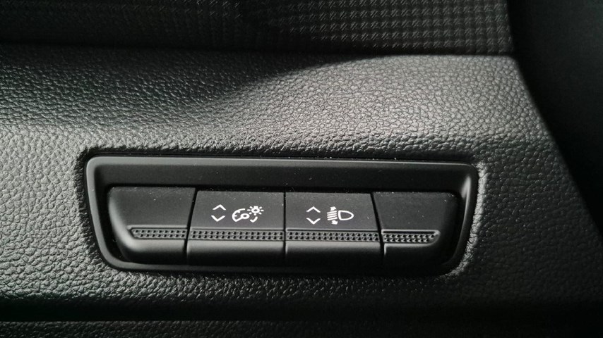 RABLJENO VOZILO RENAULT TRAFIC 2,0 DCI GRAND ZEN Mehanički mjenjač DIESEL 224609