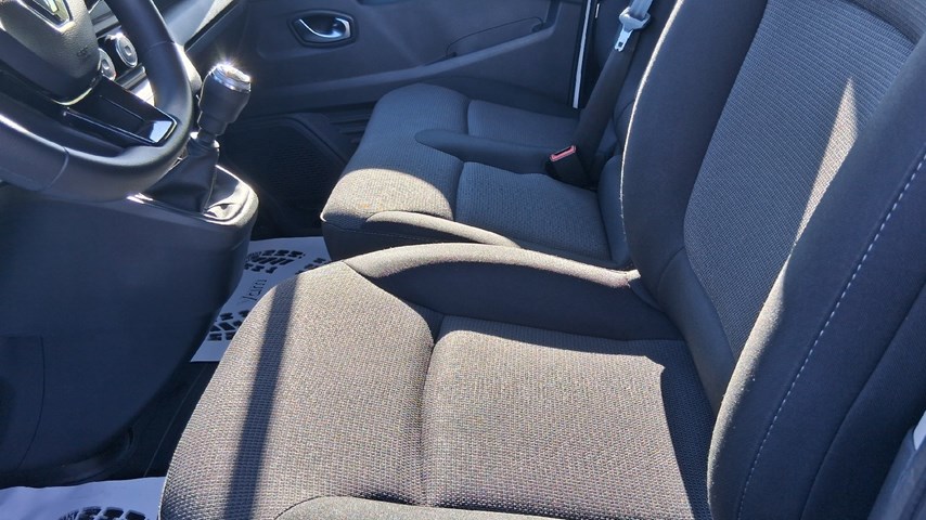 RABLJENO VOZILO RENAULT TRAFIC 2,0 DCI GRAND ZEN Mehanički mjenjač DIESEL 224605