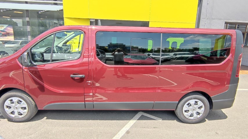 RABLJENO VOZILO RENAULT TRAFIC 2,0 DCI GRAND ZEN Mehanički mjenjač DIESEL 224610