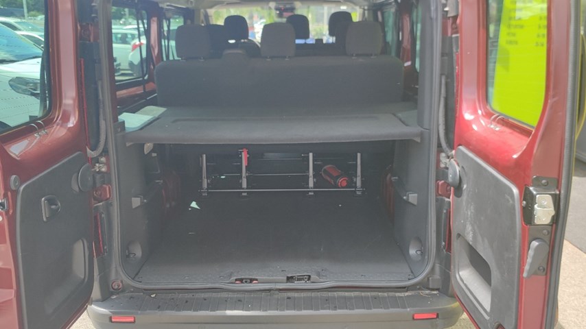 RABLJENO VOZILO RENAULT TRAFIC 2,0 DCI GRAND ZEN Mehanički mjenjač DIESEL 224610