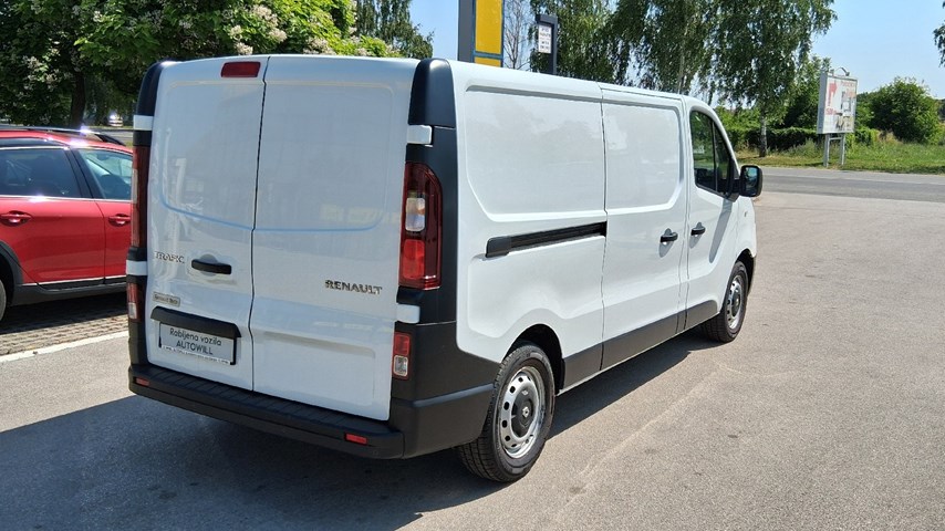 RABLJENO VOZILO RENAULT TRAFIC 2,0 DCI Mehanički mjenjač DIESEL 65718