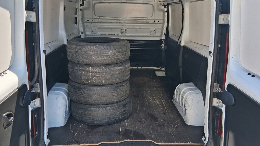 RABLJENO VOZILO RENAULT TRAFIC 2,0 DCI Mehanički mjenjač DIESEL 65718
