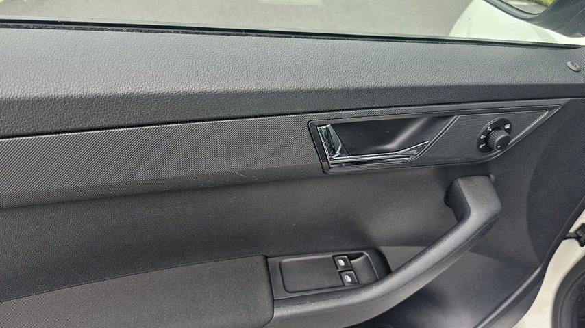 RABLJENO VOZILO ŠKODA FABIA 1,0 Automatski mjenjač BENZIN 224411