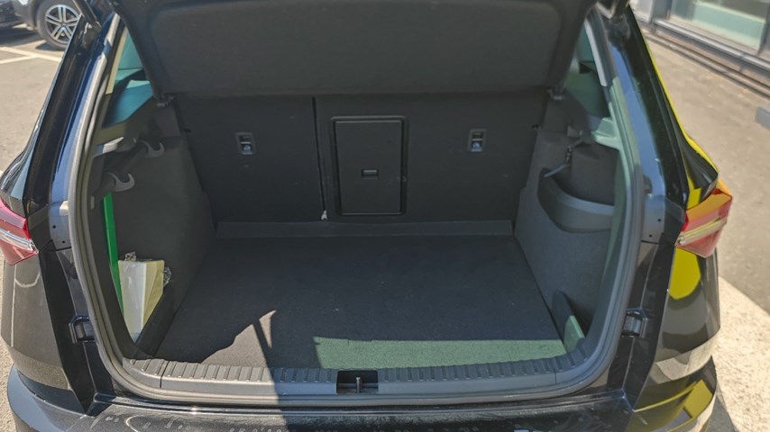 RABLJENO VOZILO ŠKODA KAROQ 2,0 TDI AT Automatski mjenjač DIESEL 100238